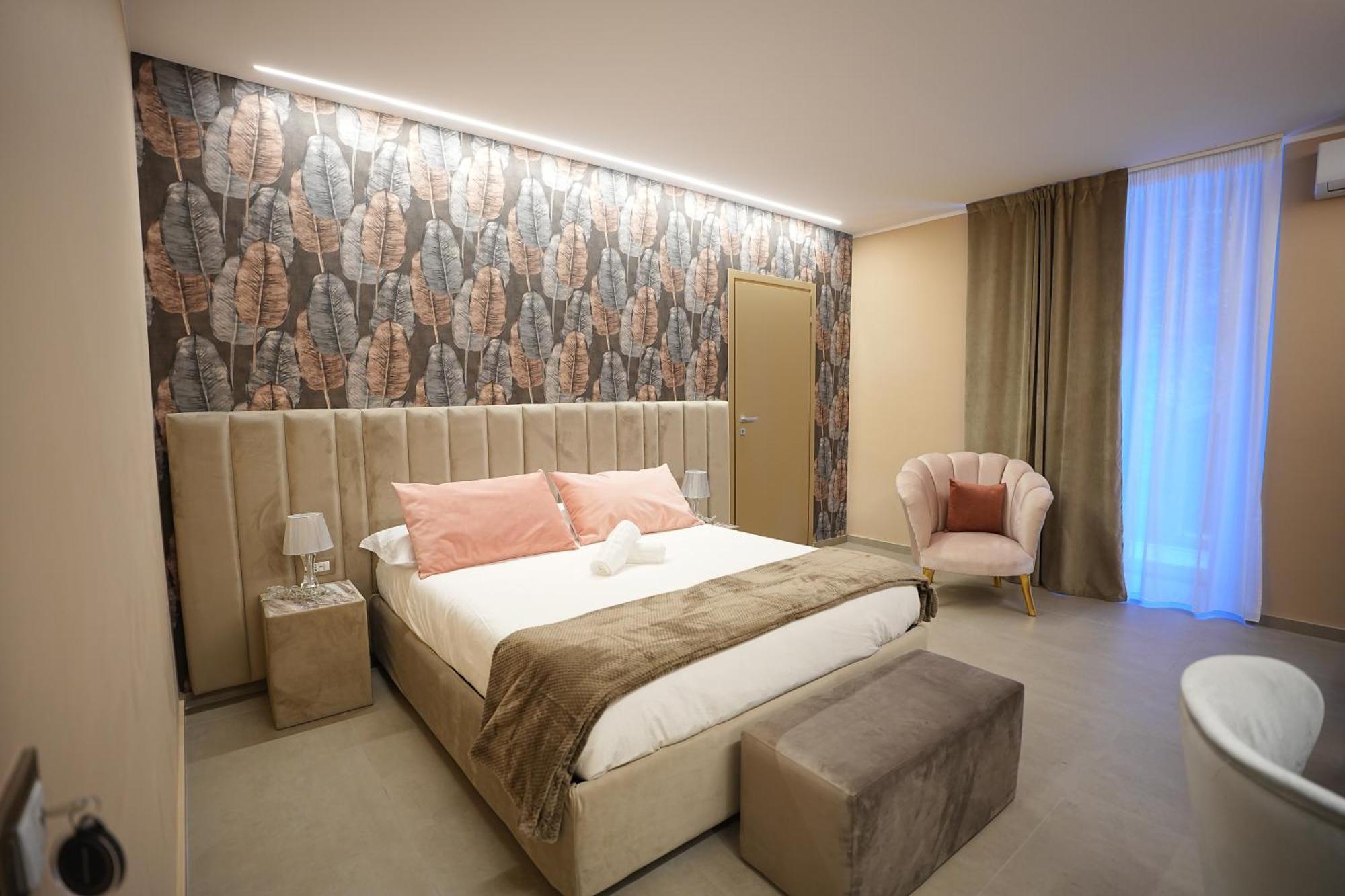 B&B Suites&Rooms Piazza Dei Martiri Catania Bagian luar foto