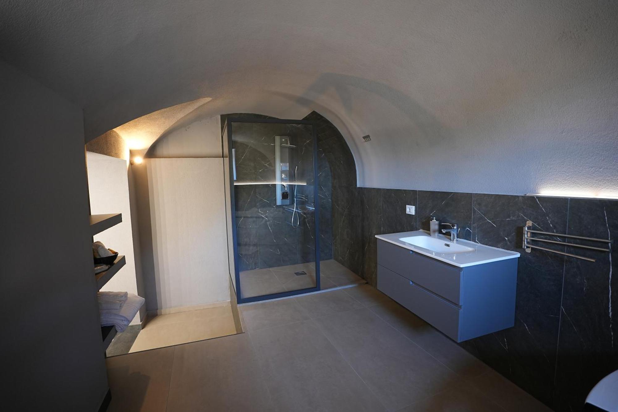 B&B Suites&Rooms Piazza Dei Martiri Catania Bagian luar foto